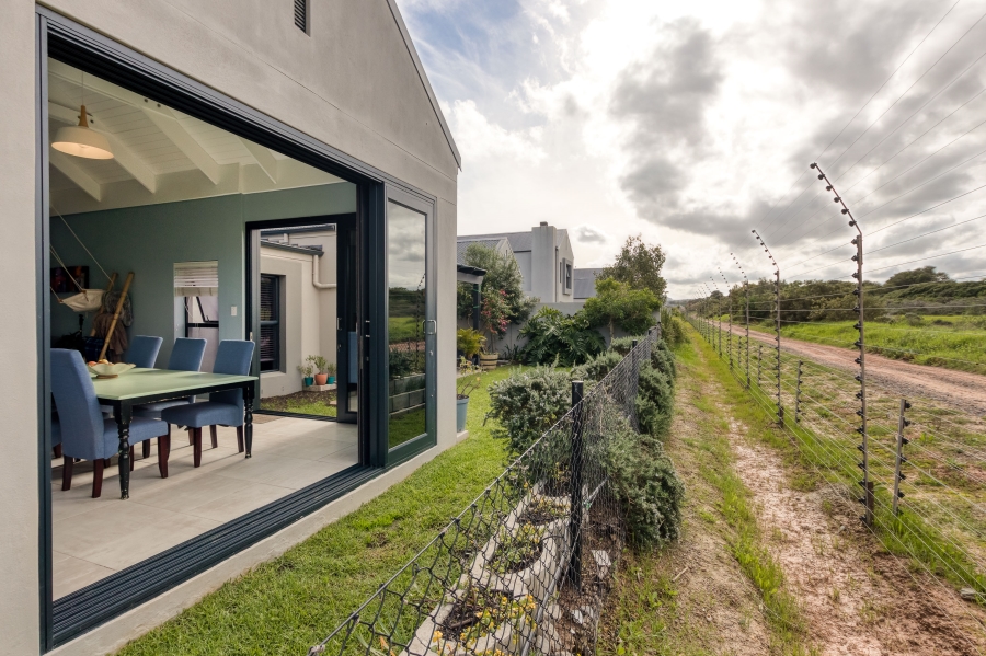 To Let 4 Bedroom Property for Rent in Aan de Wijnlanden Western Cape